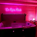 Holiday home La Fagne Fleurie Les Myrtilles En Les Camomilles *