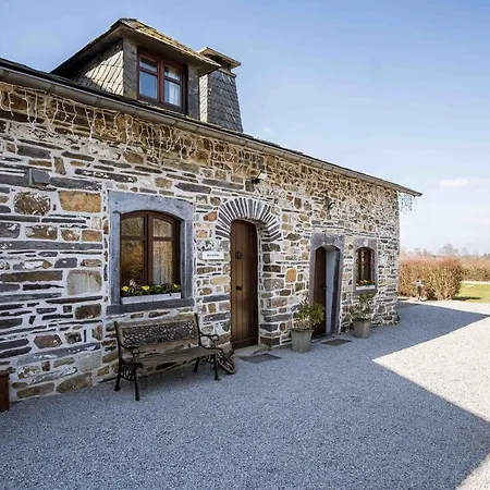 La Fagne Fleurie Les Myrtilles En Les Camomilles Holiday home Vielsalm