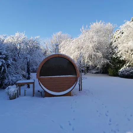 Semesterbostad La Fagne Fleurie Les Myrtilles En Les Camomilles Vielsalm